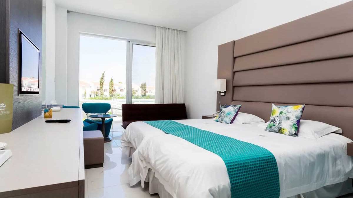 King Evelthon Beach Hotel & Resort - pokój