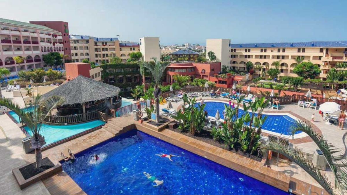 Best Jacaranda - basen