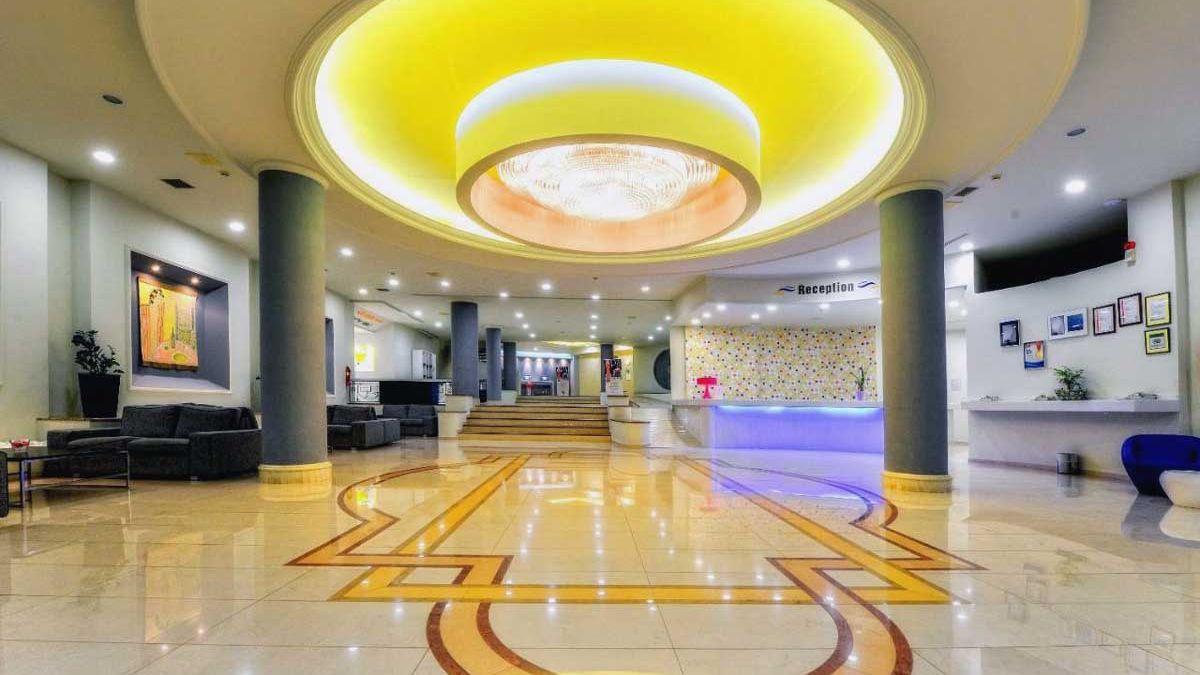 Sol Cosmopolitan - hol