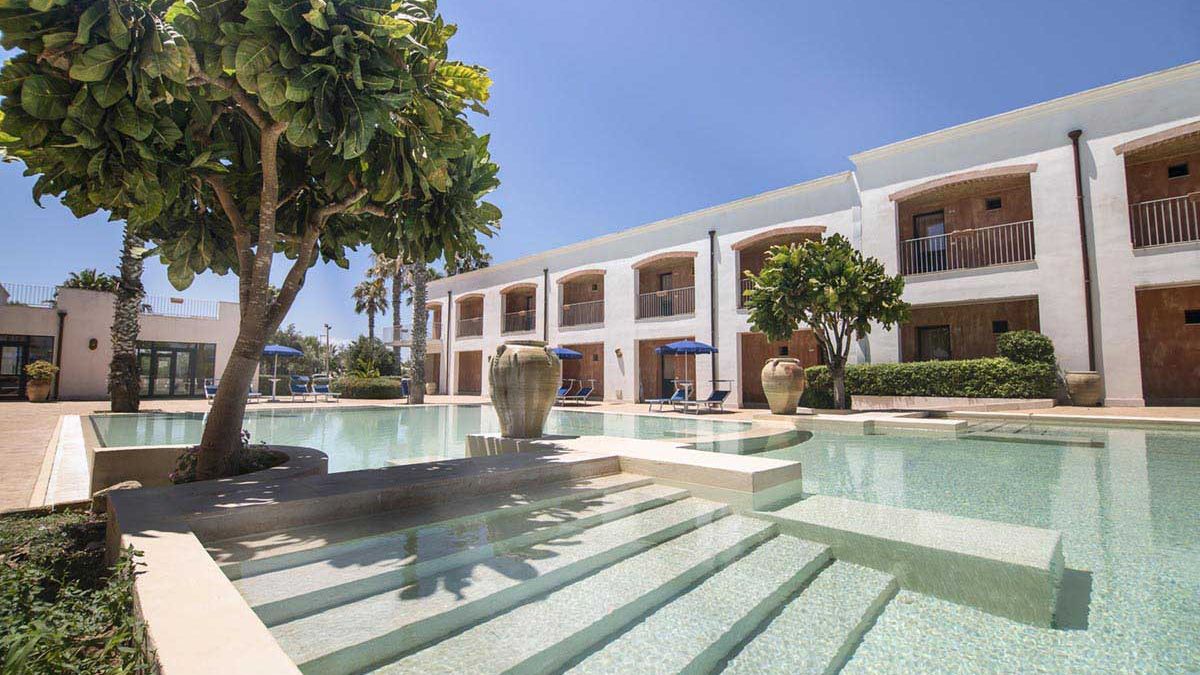 Delfino Beach Resort & SPA - basen