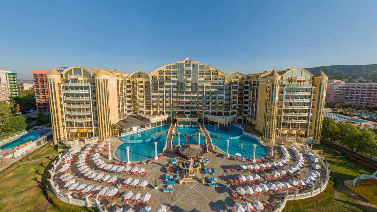 Imperial Palace - hotel