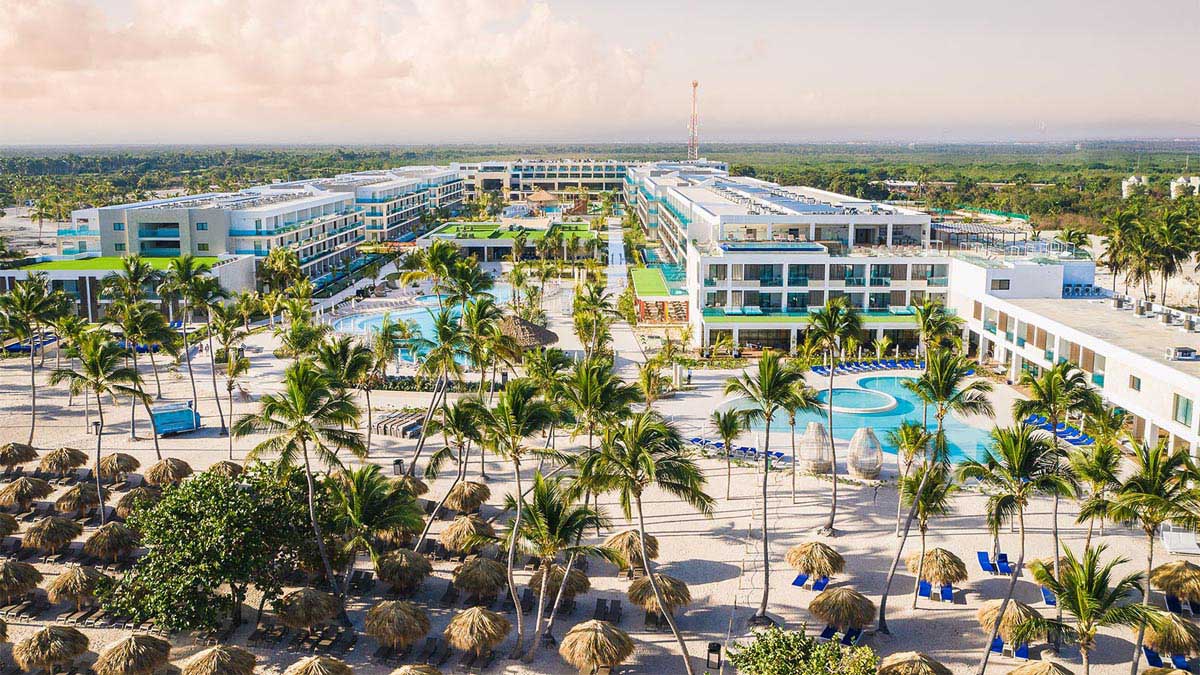 Serenade Punta Cana Beach & SPA Resort - basen