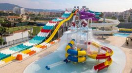Golden Taurus Aquapark Resort - zjeżdżalnie