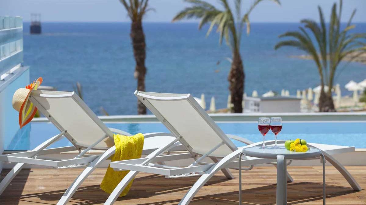 King Evelthon Beach Hotel & Resort - basen