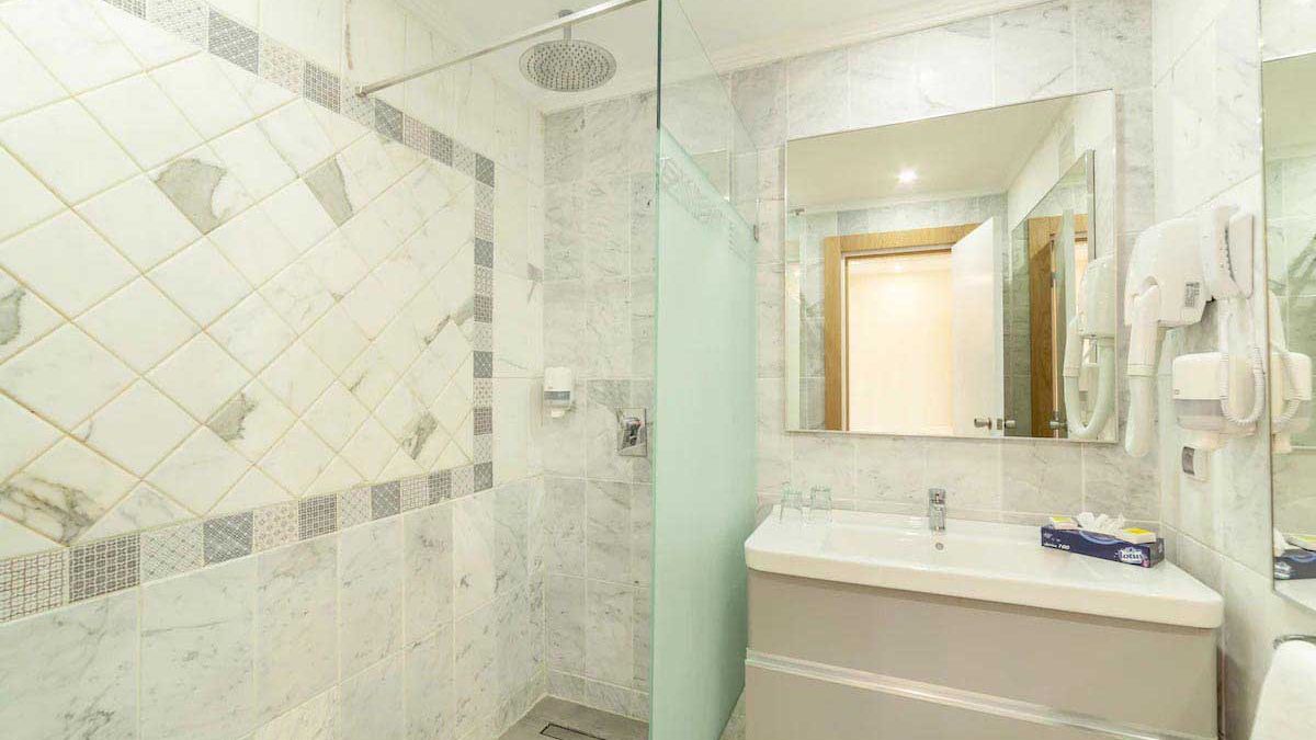 Magic Life Africana - pok&oacute;j