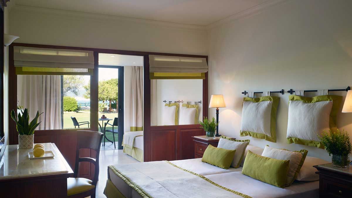 Roda Beach Resort & SPA - pok&oacute;j