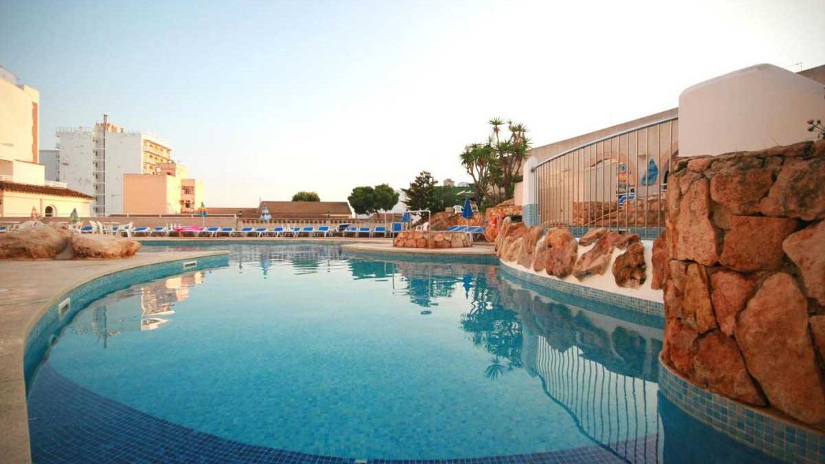 Hotel Kilimanjaro - basen