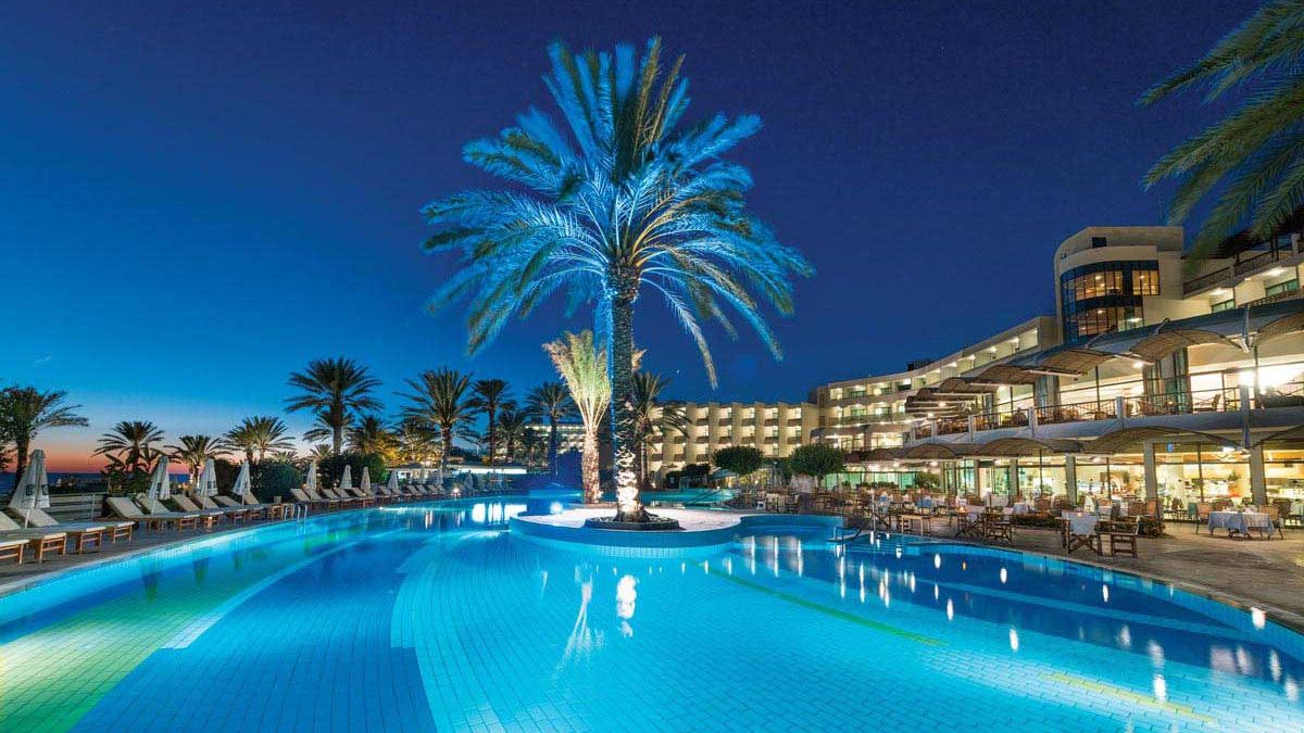 Constantinou Bros Athena Beach - basen