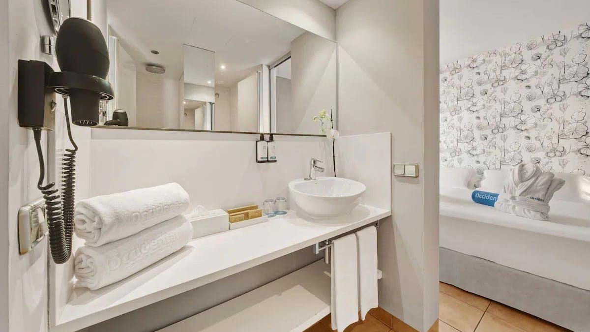 Occidental Playa de Palma - łazienka