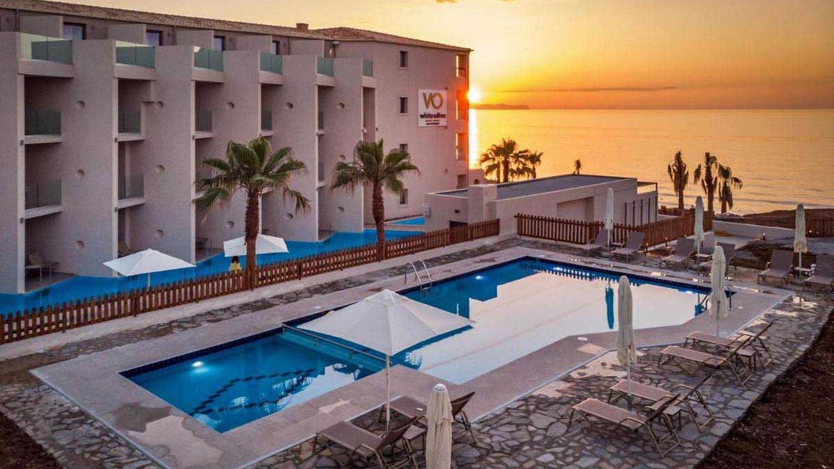 White Olive Elite Hotel - basen