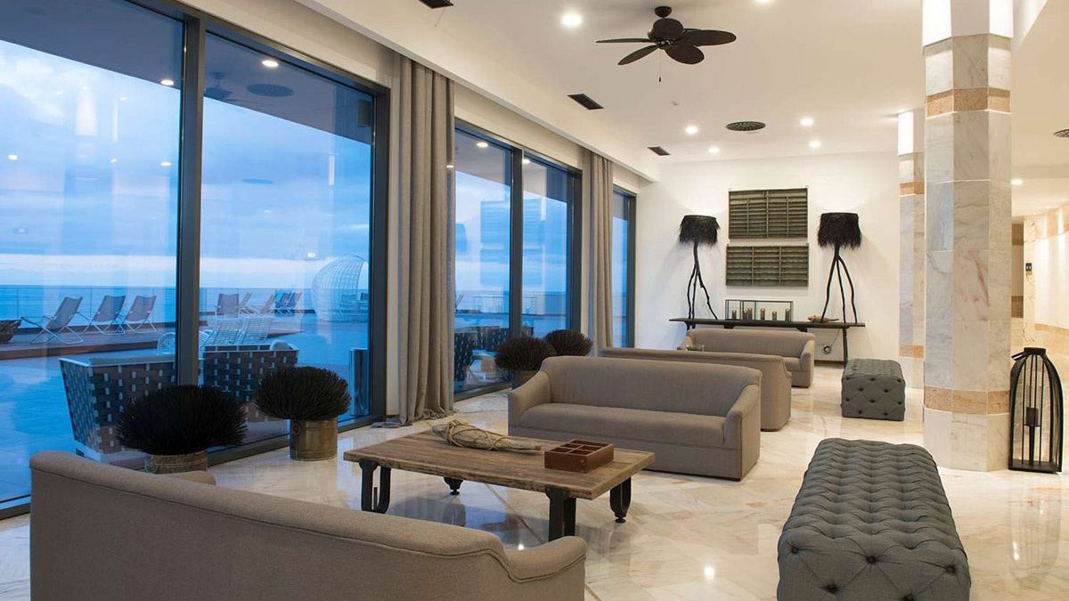 Baia Azul - recepcja