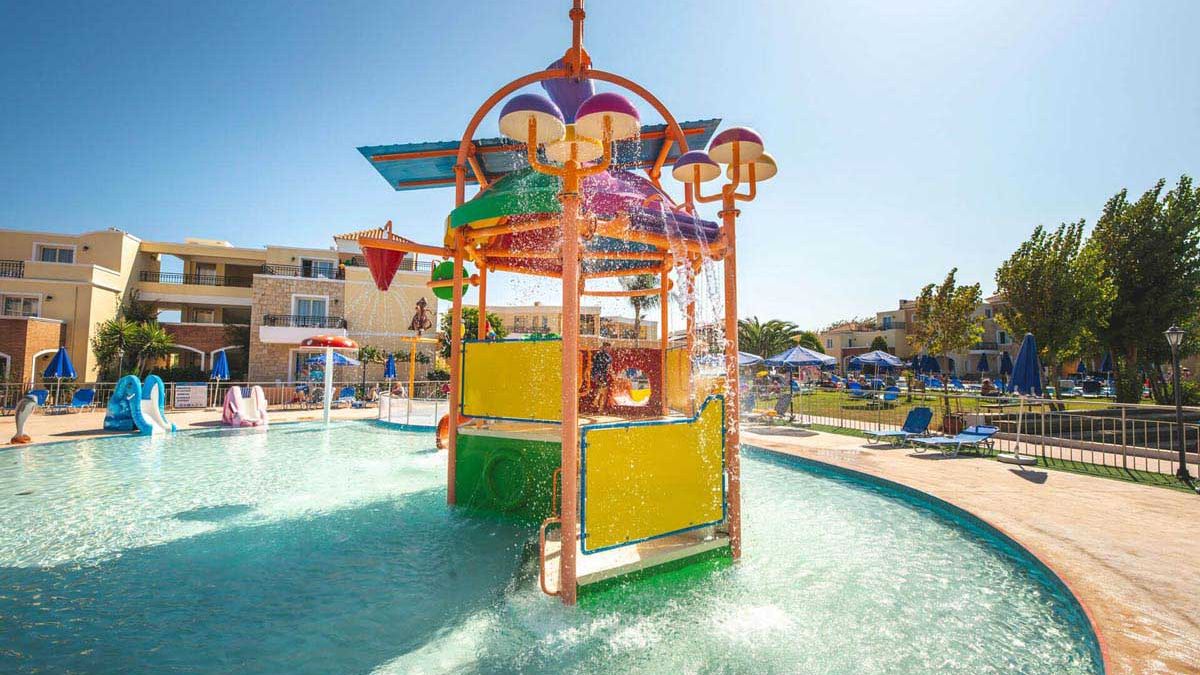 Chrispy Waterpark Resort - basen