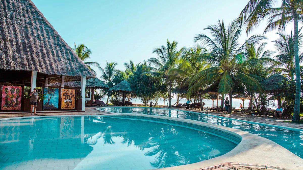 Uroa Bay Beach Resort - hotel