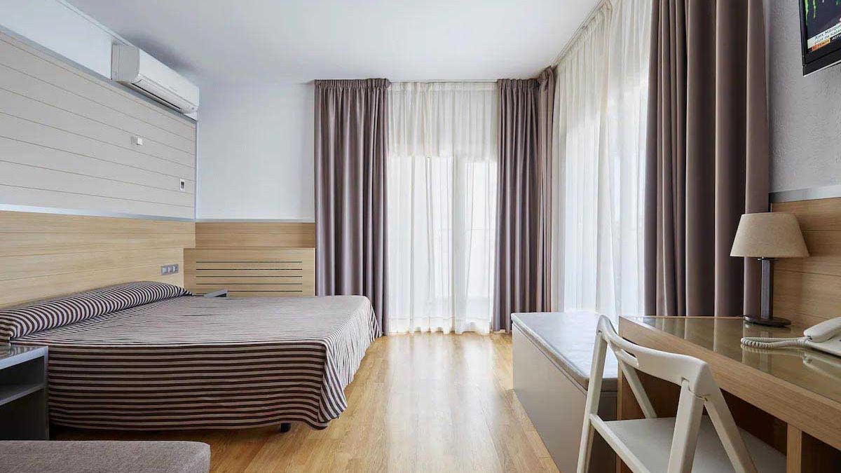 Gran Hotel Flamingo - pok&oacute;j