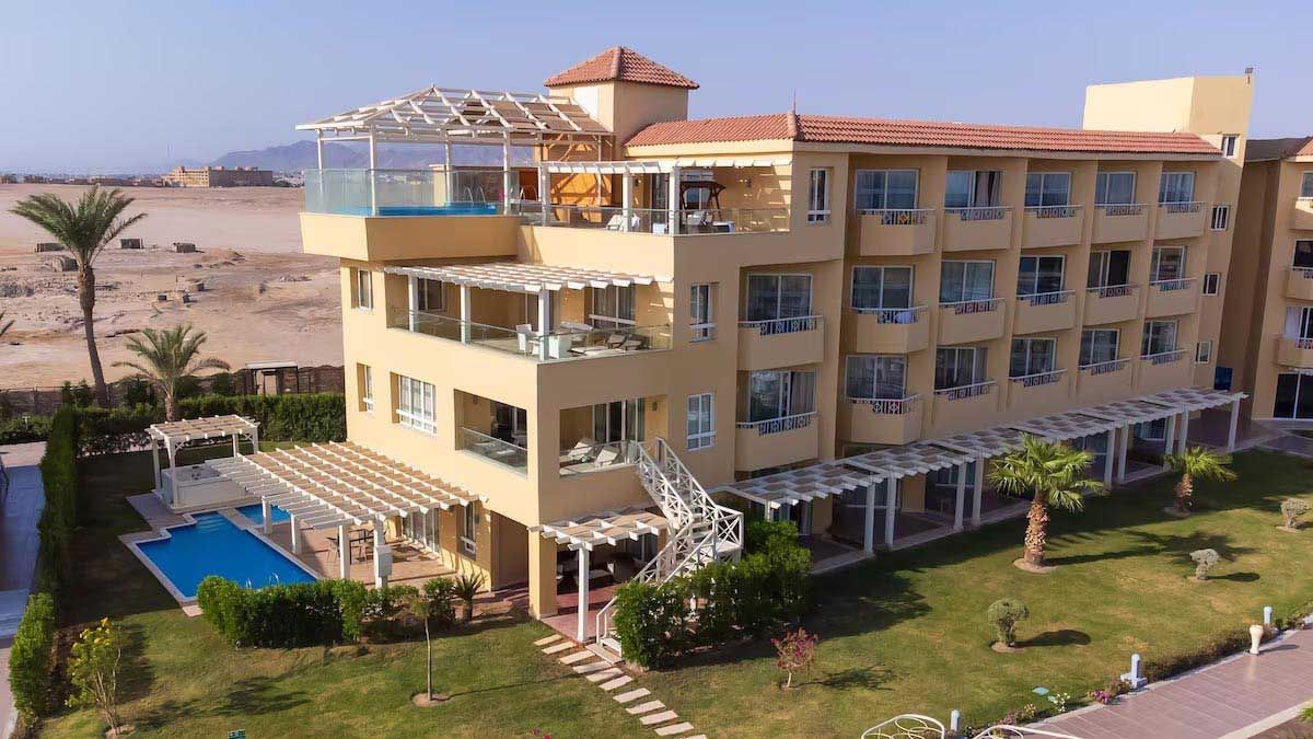 Amwaj Beach Club Abu Soma Resort - basen