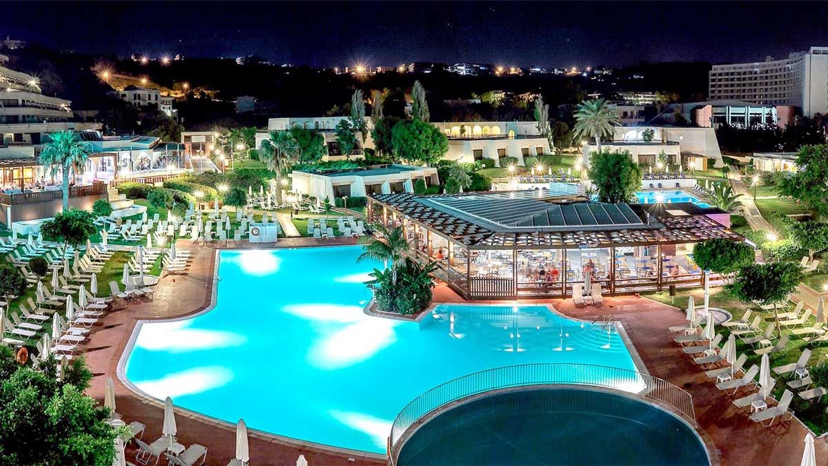 Sol Cosmopolitan - basen