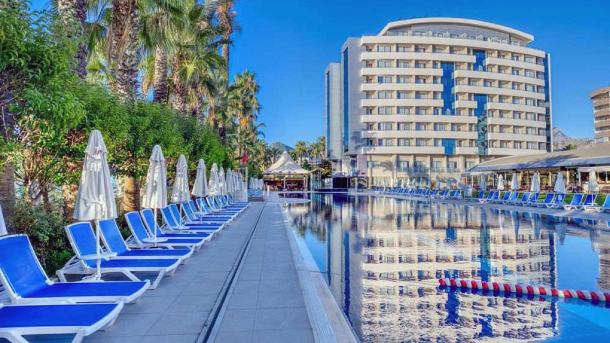 Porto Bello Hotel Resort & SPA - basen