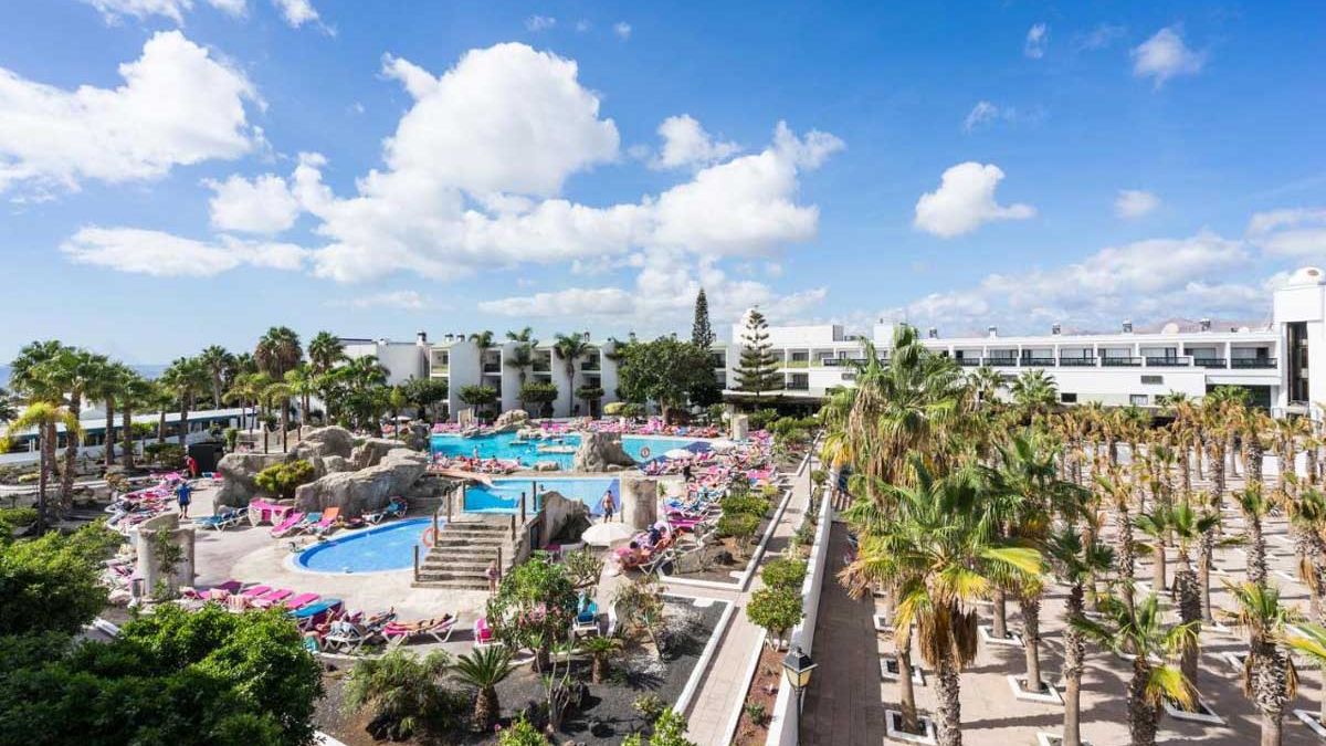 Blue Sea Costa Bastian - basen