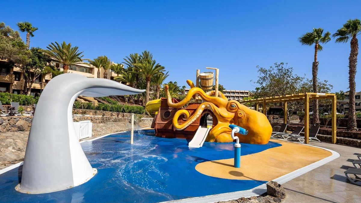 Barcelo Lanzarote Active Resort - basen dla dzieci