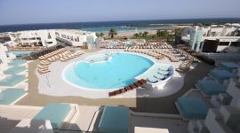 HD Beach Resort & Spa - basen