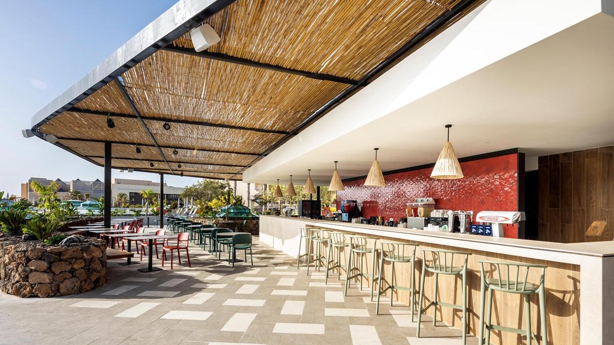 Barcelo Lanzarote Active Resort - bar