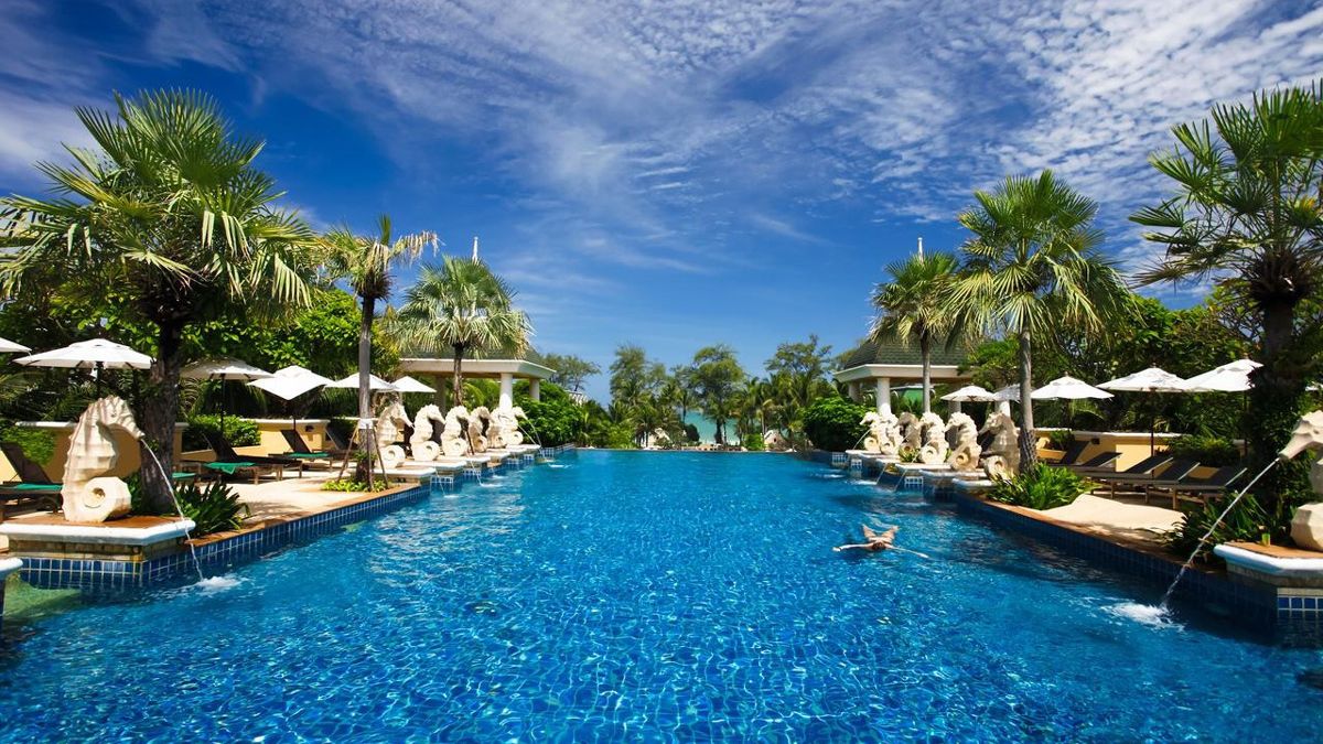 Phuket Graceland Resort and Spa - basen