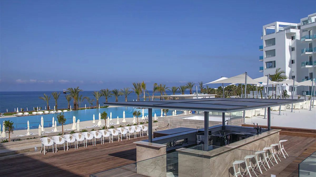 King Evelthon Beach Hotel & Resort - basen