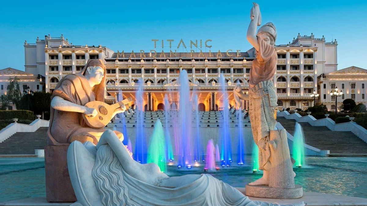 Titanic Mardan Palace - wejście